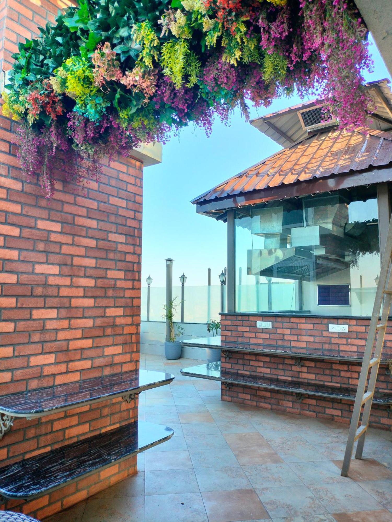Hiraya Hotels Mohali Exteriér fotografie