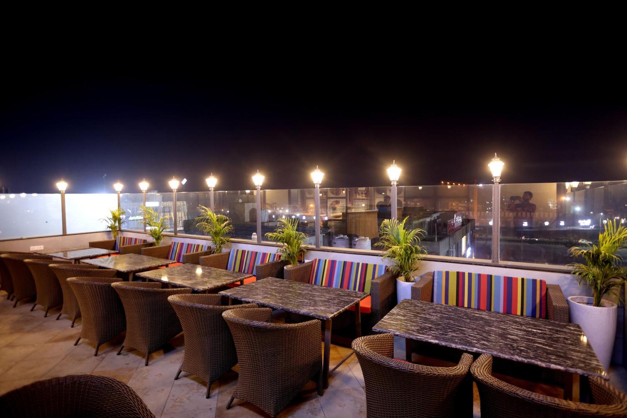 Hiraya Hotels Mohali Exteriér fotografie