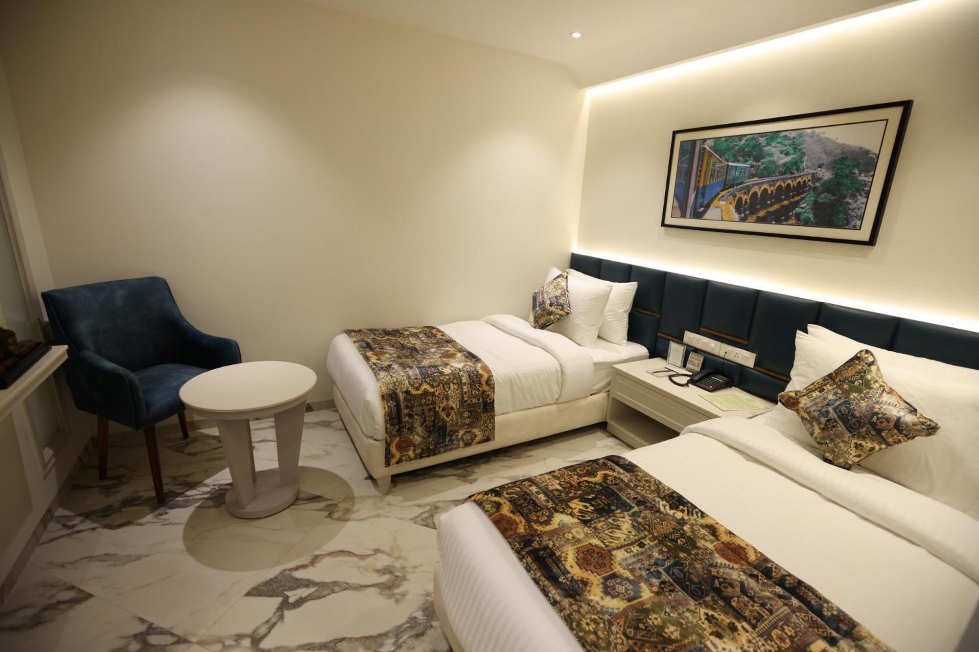 Hiraya Hotels Mohali Exteriér fotografie