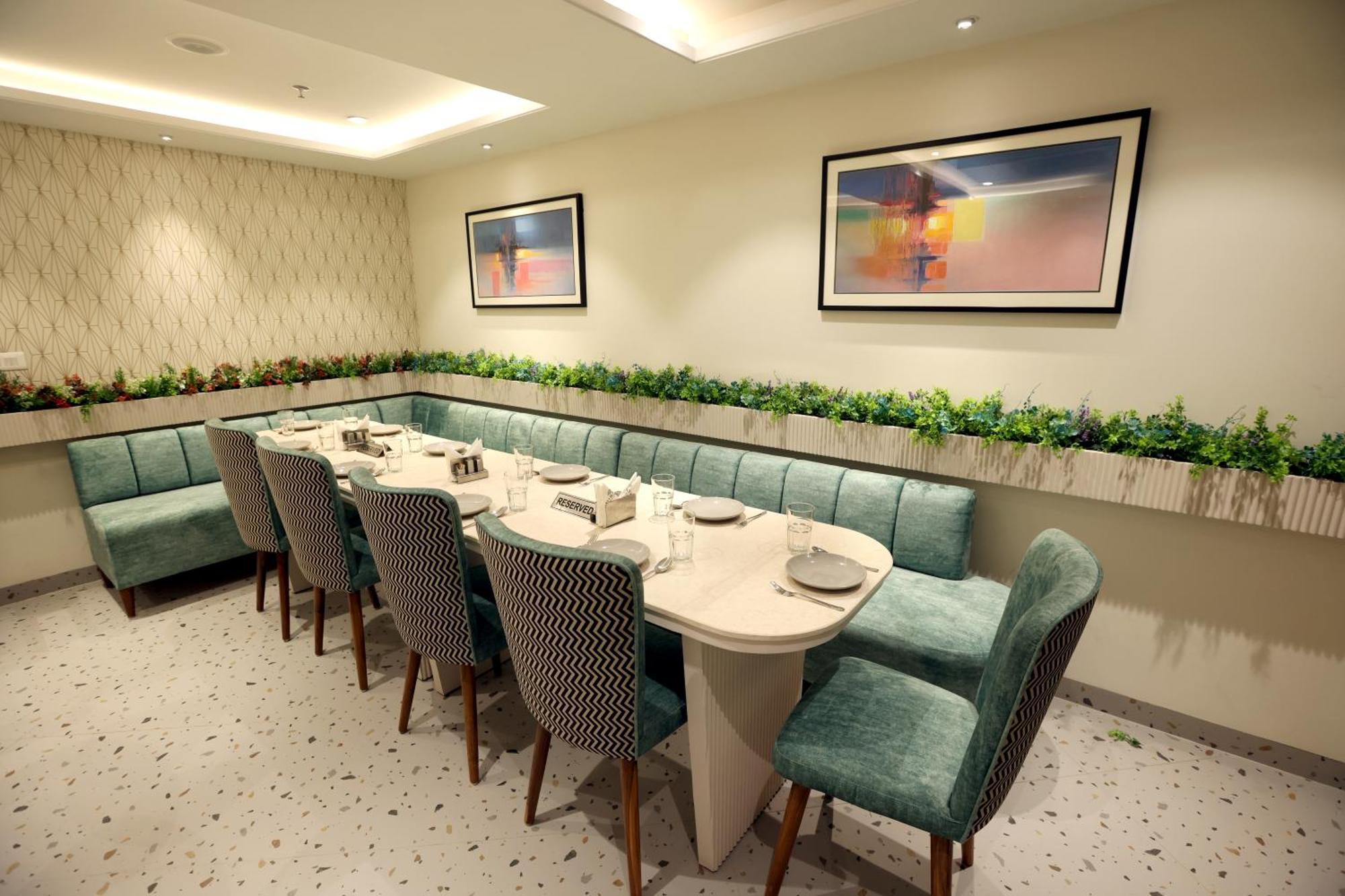Hiraya Hotels Mohali Exteriér fotografie